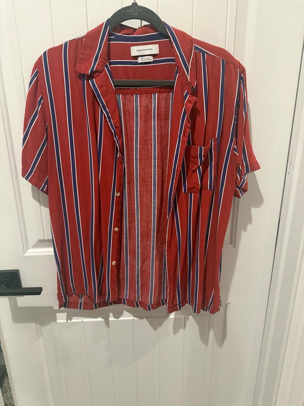 Urban Outfitters Red And Blue Striped Short Sleeve Camp Collar Button Down Shirt